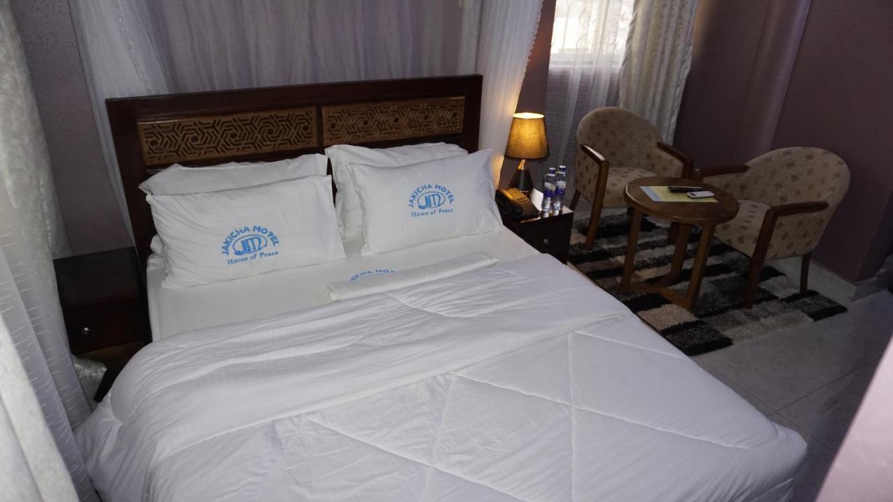 Jakicha Motel Dar es Salaam Bagian luar foto