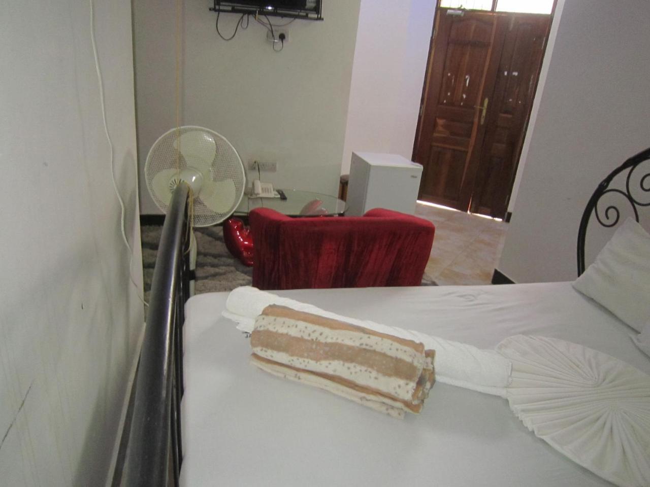 Jakicha Motel Dar es Salaam Bagian luar foto