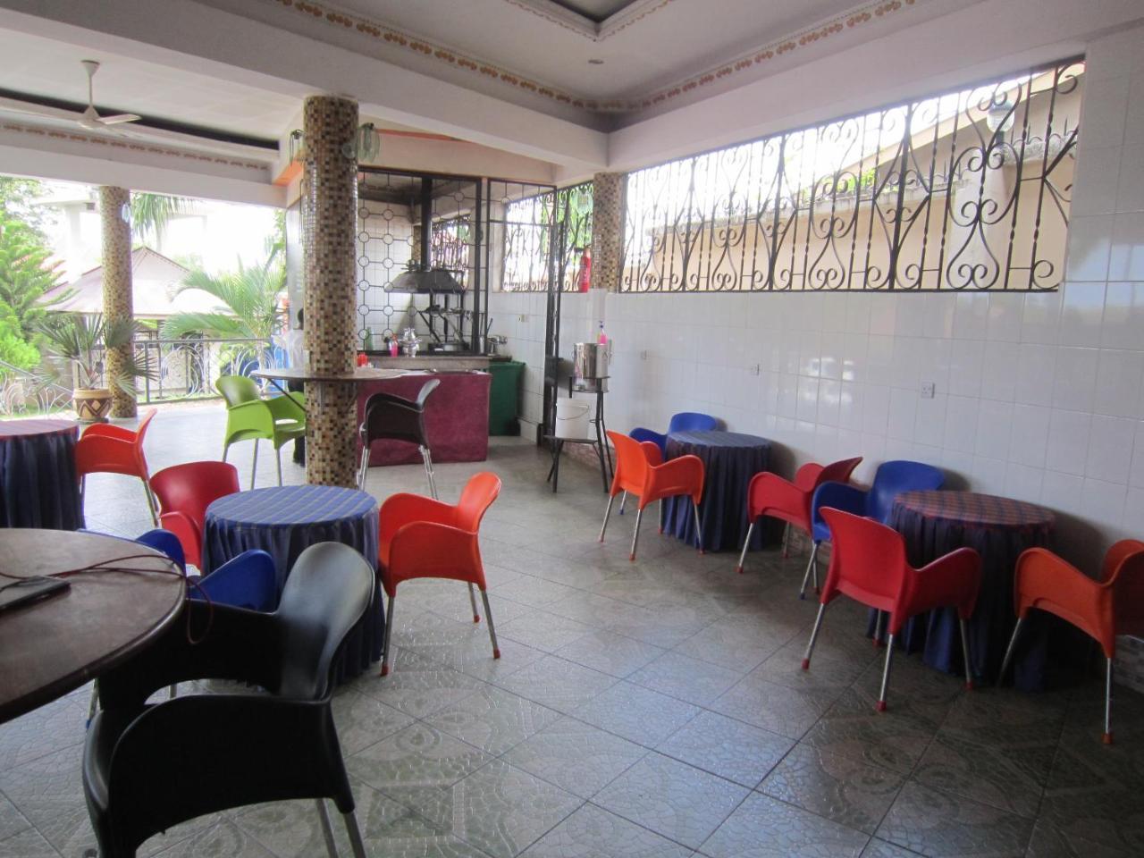Jakicha Motel Dar es Salaam Bagian luar foto