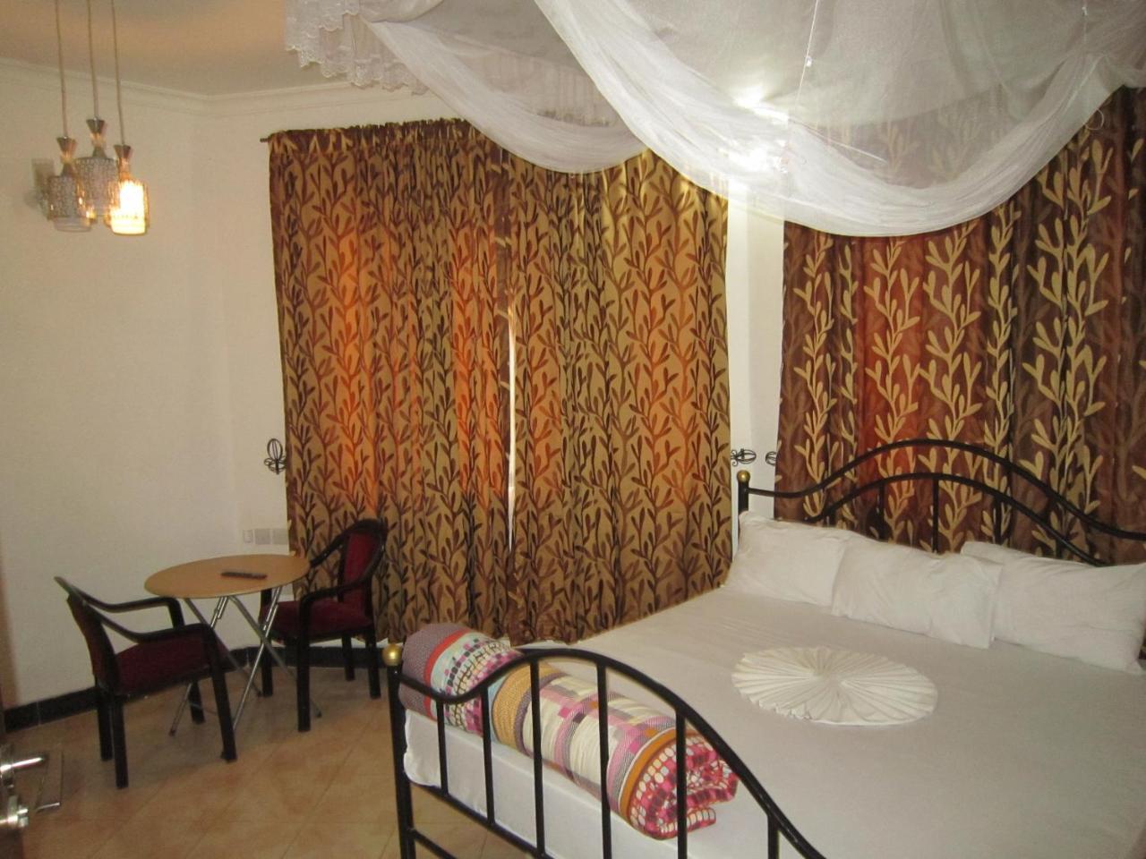 Jakicha Motel Dar es Salaam Bagian luar foto